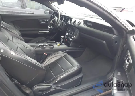 2015 Ford Mustang V6 z USA, uszkodzony, nr VIN 1FA6P8AM3F5355512